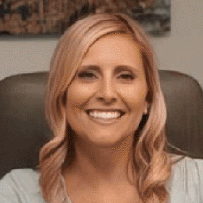 Headshot of Kristie Tapolow
