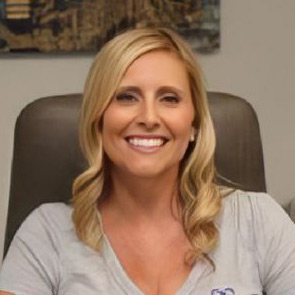 Kristie Tapolow headshot